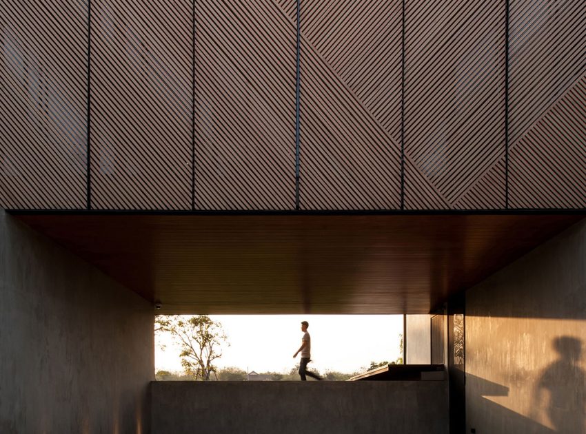 A Stunning Modern House with Gorgeous Inner Courtyards in Pak Chong District by IDIN Architects (5)