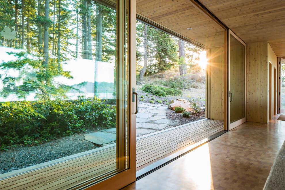 A Stunning Modern Retreat Nestled into the Superb Landscape of Orcas Island by Heliotrope Architects (11)