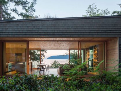 A Stunning Modern Retreat Nestled into the Superb Landscape of Orcas Island by Heliotrope Architects (21)