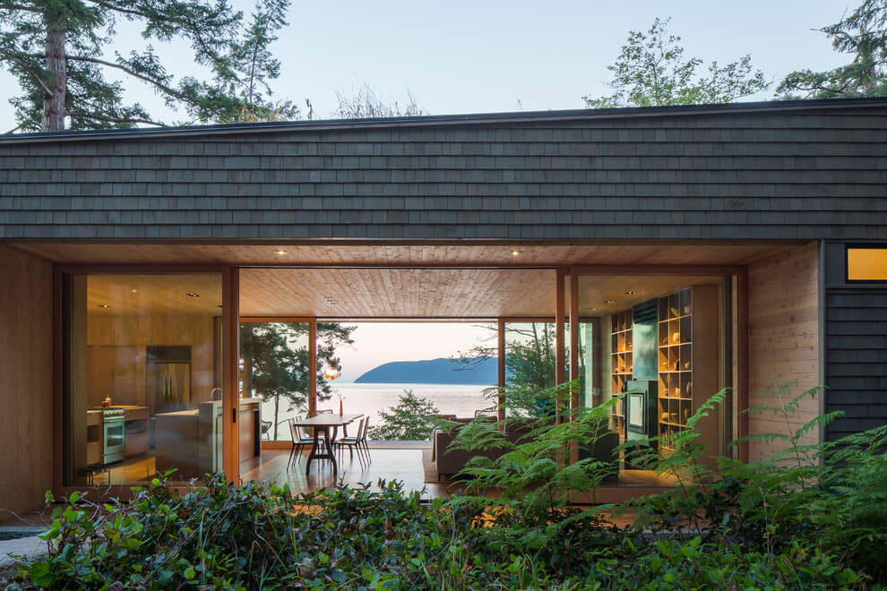 A Stunning Modern Retreat Nestled into the Superb Landscape of Orcas Island by Heliotrope Architects (21)