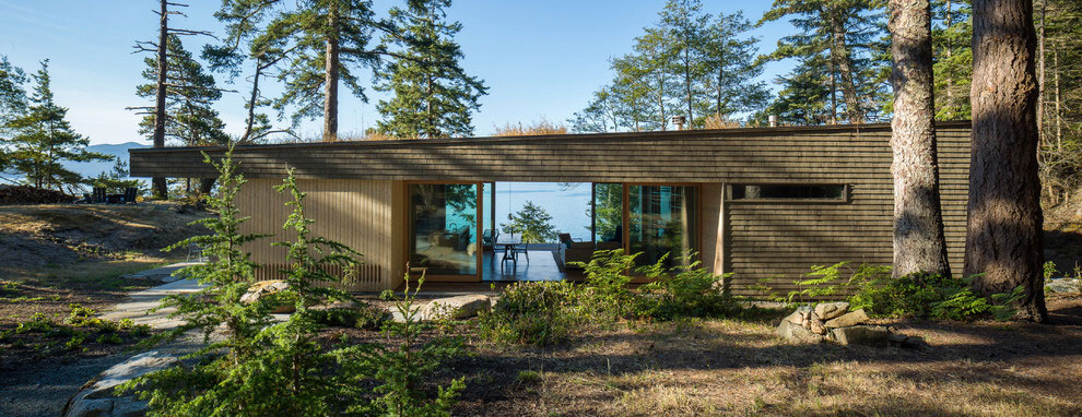A Stunning Modern Retreat Nestled into the Superb Landscape of Orcas Island by Heliotrope Architects (4)