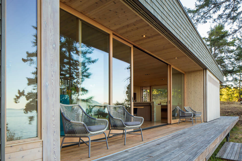 A Stunning Modern Retreat Nestled into the Superb Landscape of Orcas Island by Heliotrope Architects (9)
