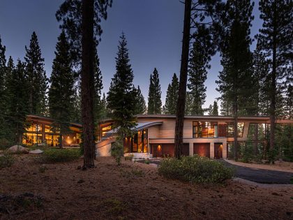 A Stunning Mountain Home with Modern Twist in Truckee by Sage Architecture (1)