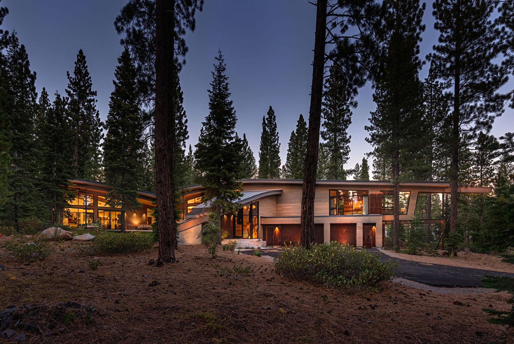 A Stunning Mountain Home with Modern Twist in Truckee by Sage Architecture (1)