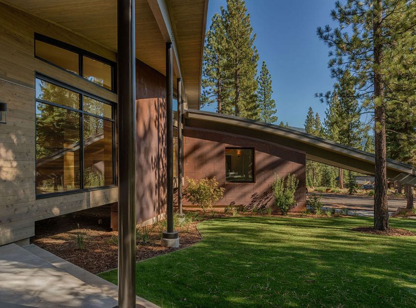 A Stunning Mountain Home with Modern Twist in Truckee by Sage Architecture (21)