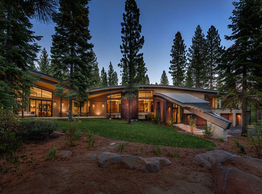 A Stunning Mountain Home with Modern Twist in Truckee by Sage Architecture (5)