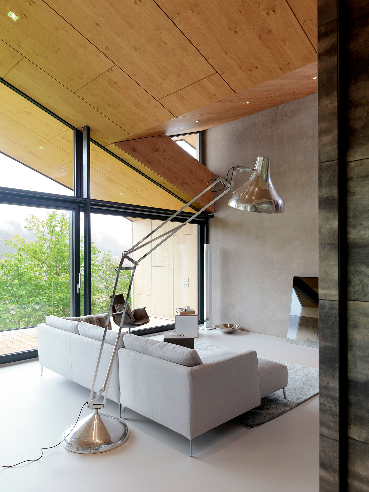 A Stunning Mountain House Nestled on the Hillside Overlooking the Austrian Alps in Austria by SoNo arhitekti (7)