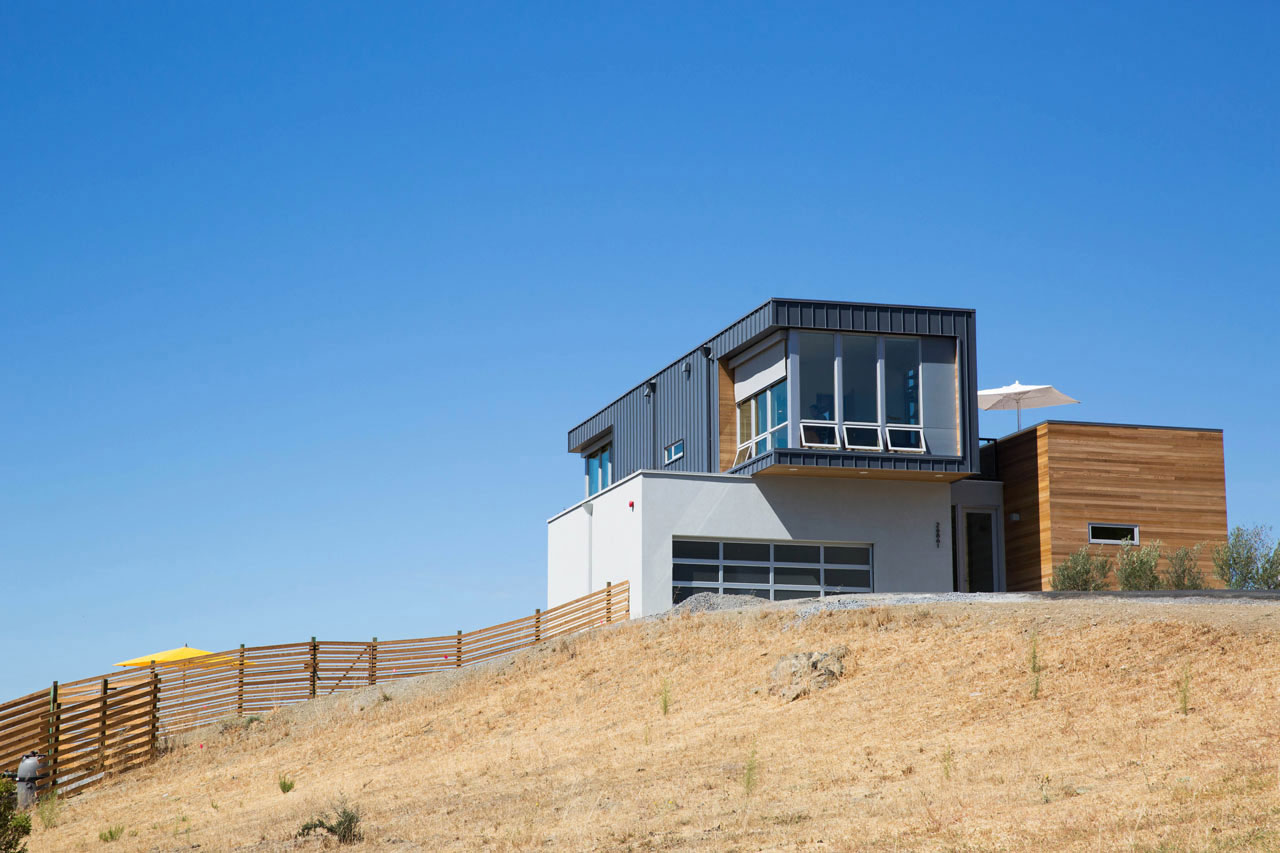 A Stunning and Elegant Contemporary Home Perched on the Hills of Cloverdale by Chris Pardo Design: Elemental Architecture & Method Homes (1)