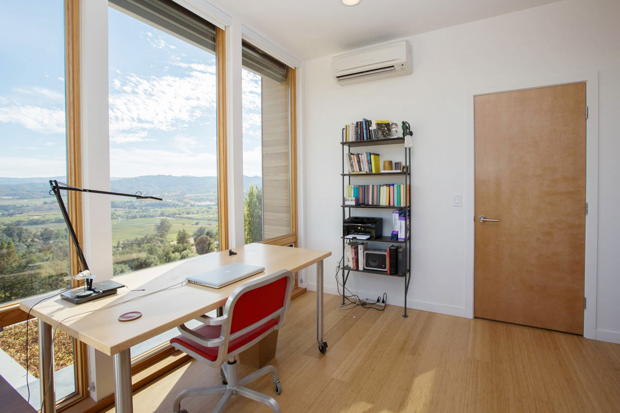 A Stunning and Elegant Contemporary Home Perched on the Hills of Cloverdale by Chris Pardo Design: Elemental Architecture & Method Homes (16)