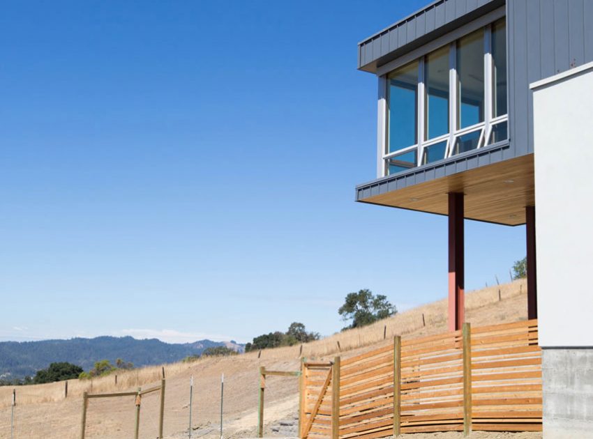 A Stunning and Elegant Contemporary Home Perched on the Hills of Cloverdale by Chris Pardo Design: Elemental Architecture & Method Homes (2)