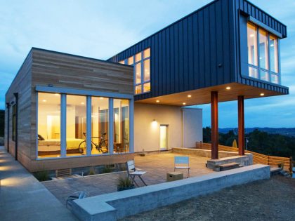 A Stunning and Elegant Contemporary Home Perched on the Hills of Cloverdale by Chris Pardo Design: Elemental Architecture & Method Homes (21)