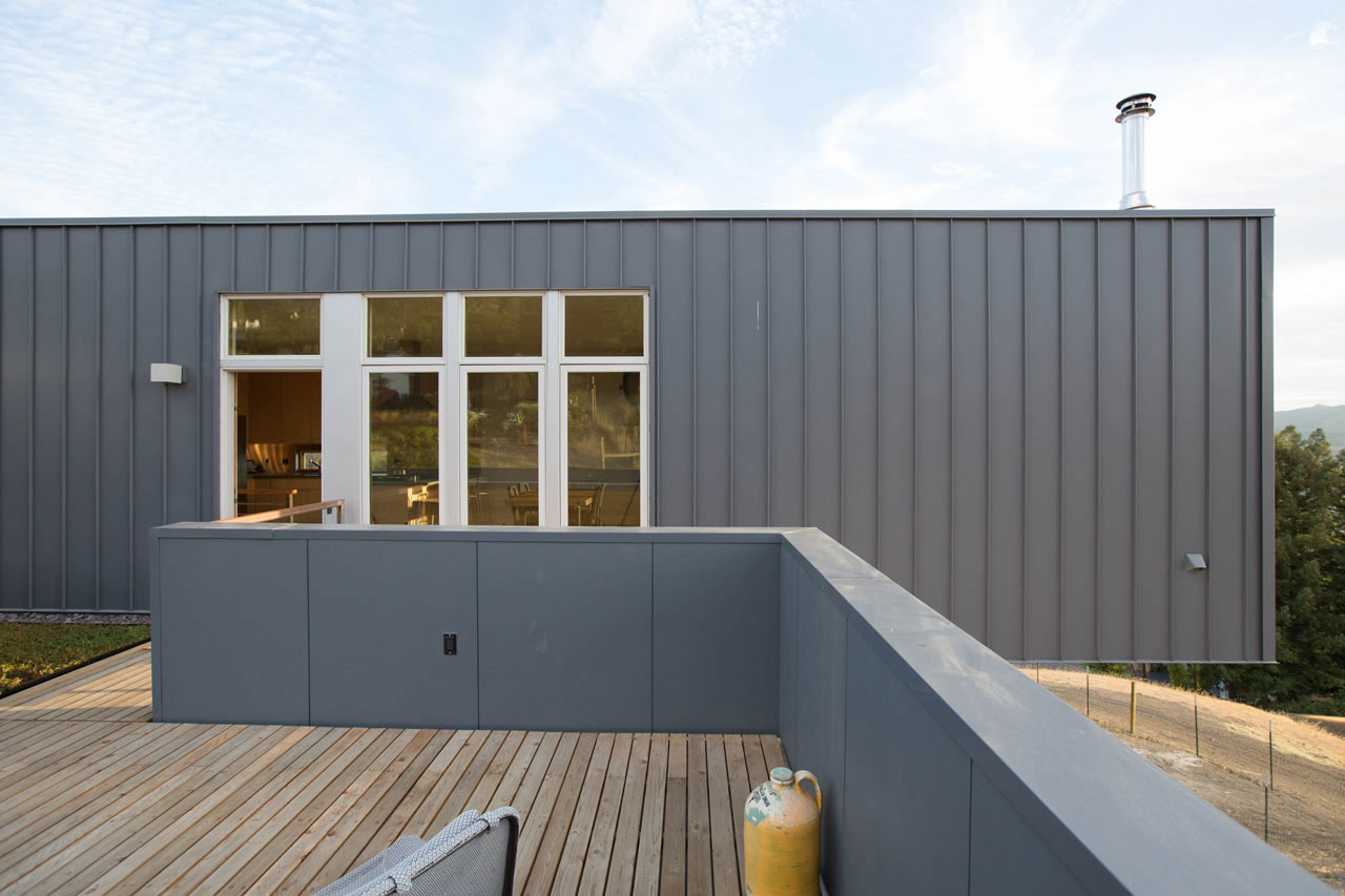 A Stunning and Elegant Contemporary Home Perched on the Hills of Cloverdale by Chris Pardo Design: Elemental Architecture & Method Homes (5)