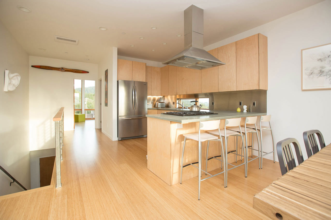 A Stunning and Elegant Contemporary Home Perched on the Hills of Cloverdale by Chris Pardo Design: Elemental Architecture & Method Homes (9)