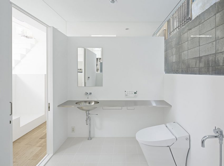 A Stunning and Futuristic House Made From Steel and Glass Elements in Oomiya by Yuusuke Karasawa Architects (14)