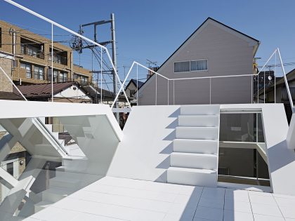 A Stunning and Futuristic House Made From Steel and Glass Elements in Oomiya by Yuusuke Karasawa Architects (4)