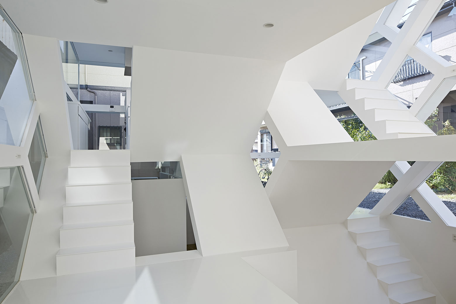 A Stunning and Futuristic House Made From Steel and Glass Elements in Oomiya by Yuusuke Karasawa Architects (9)