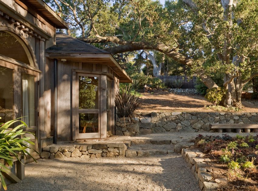 A Stunning and Playful Home with Mid-Century and Earth Tone Accents in Carmel by Studio Schicketanz (2)