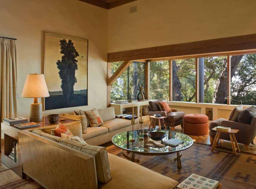 A Stunning and Playful Home with Mid-Century and Earth Tone Accents in Carmel by Studio Schicketanz (6)