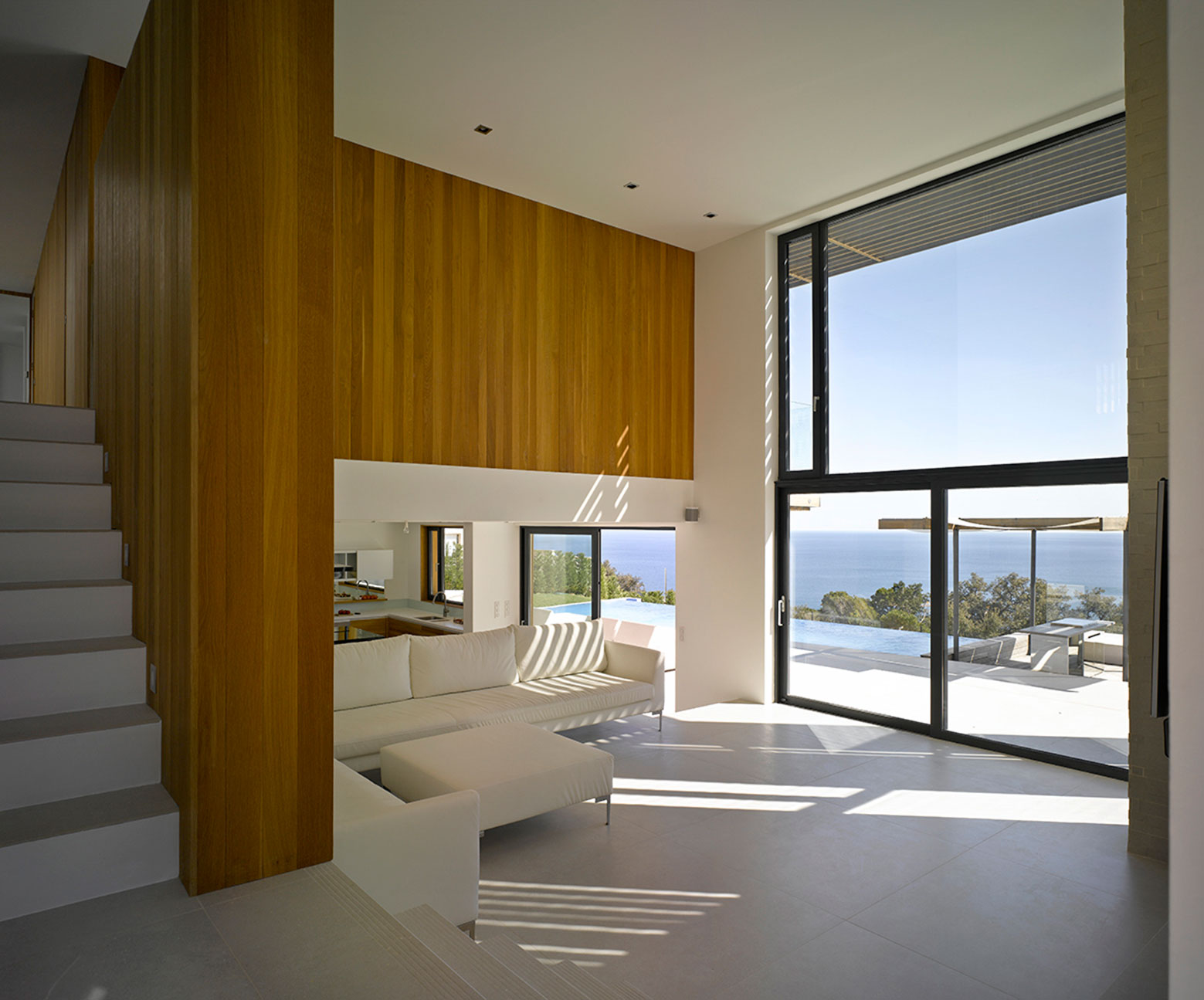 A Stunning and Spacious Home with Simple and Modern Lines in Saint-Tropez, France by JaK Studio (10)