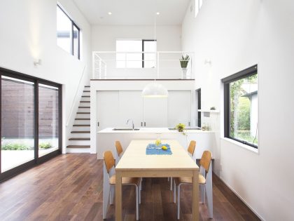 A Stunning and Stylish Single-Family Home with Enclosed Courtyards in Kyoto Prefecture by Arakawa Architects & Associates (12)