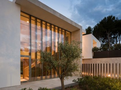 A Stylish Concrete Home with Indoor Swimming Pool and Terrace with Quiet View in Son Vida by Negre Studio & Rambla 9 Arquitectura (2)