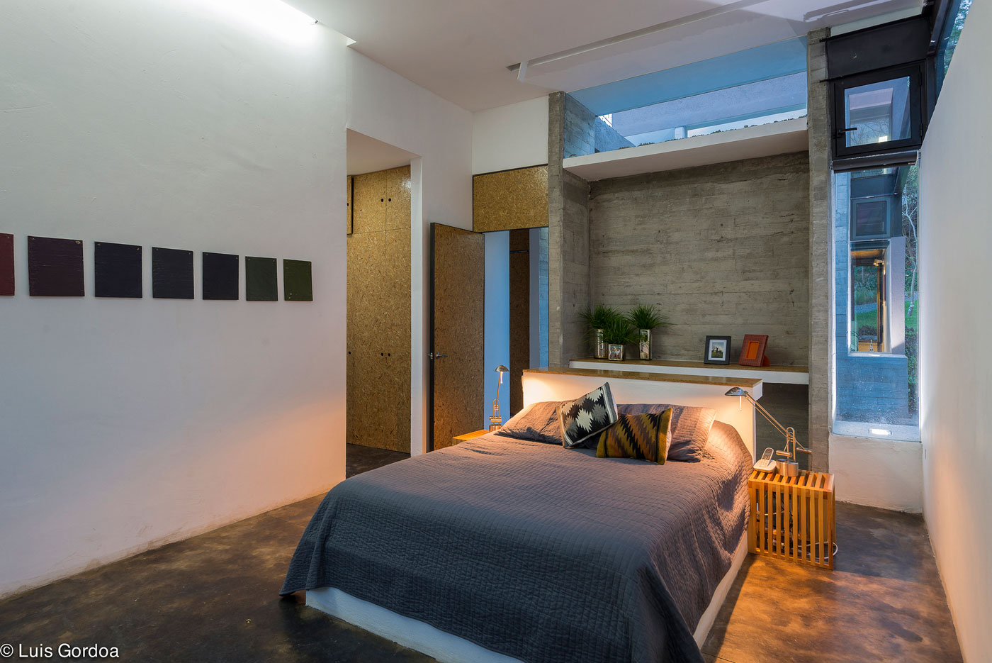 A Stylish Concrete House with Playful and Elegant Interiors in Morelos, Mexico by GBF Taller de Arquitectura (13)