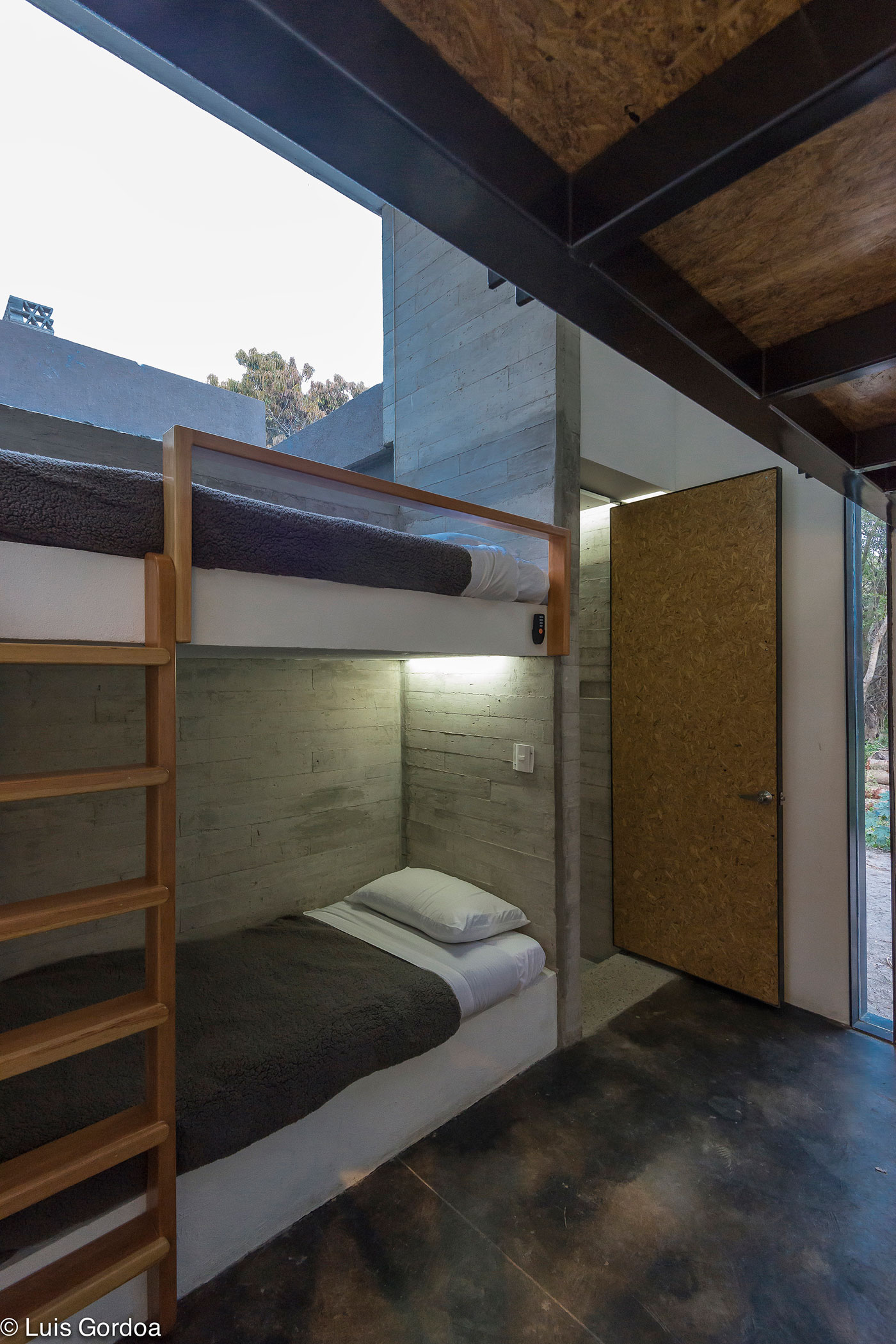 A Stylish Concrete House with Playful and Elegant Interiors in Morelos, Mexico by GBF Taller de Arquitectura (15)