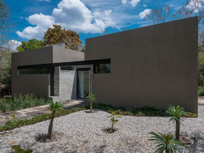A Stylish Concrete House with Playful and Elegant Interiors in Morelos, Mexico by GBF Taller de Arquitectura (3)