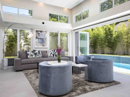 A Stylish Contemporary Family Home with Trendy Interiors in Florida by Legacy Custom Built Homes (3)