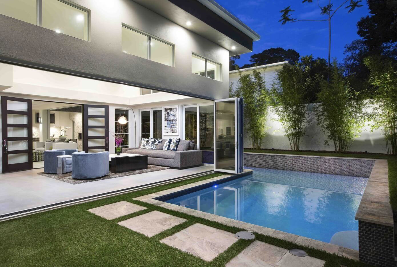 A Stylish Contemporary Family Home with Trendy Interiors in Florida by Legacy Custom Built Homes (9)