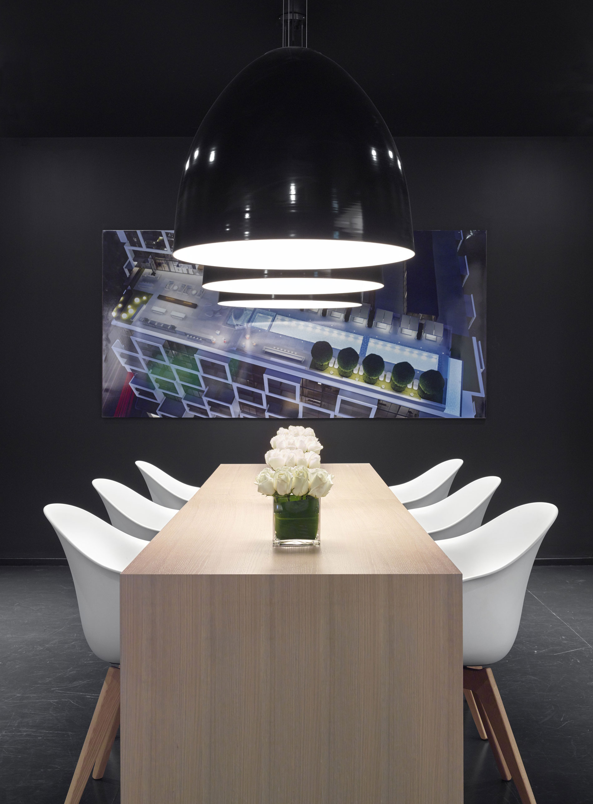 A Stylish Contemporary Home Brimming with Art in Toronto by Cecconi Simone (8)