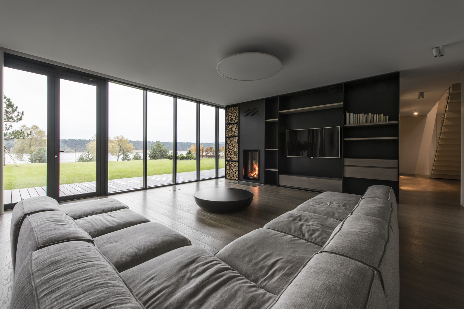 A Stylish Contemporary Home with Clean and Minimalist Facade in Kaunas by Architectural Bureau G.Natkevicius & Partners (11)