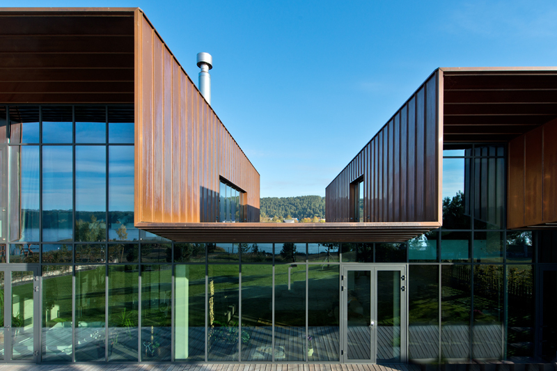 A Stylish Contemporary Home with Clean and Minimalist Facade in Kaunas by Architectural Bureau G.Natkevicius & Partners (6)