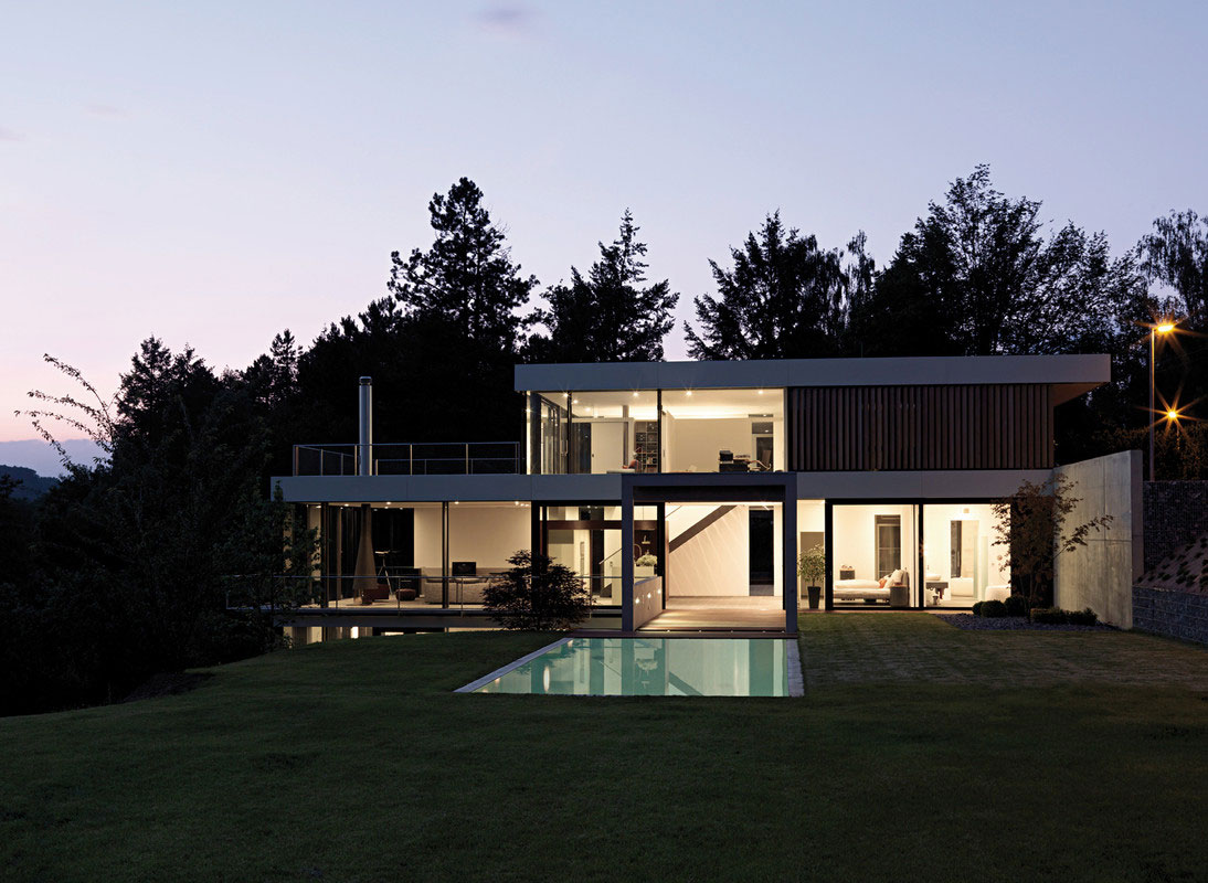 A Stylish Contemporary Home with Exquisite Landscaping in Waldenbuch, Germany by Von Bock Architekten (14)