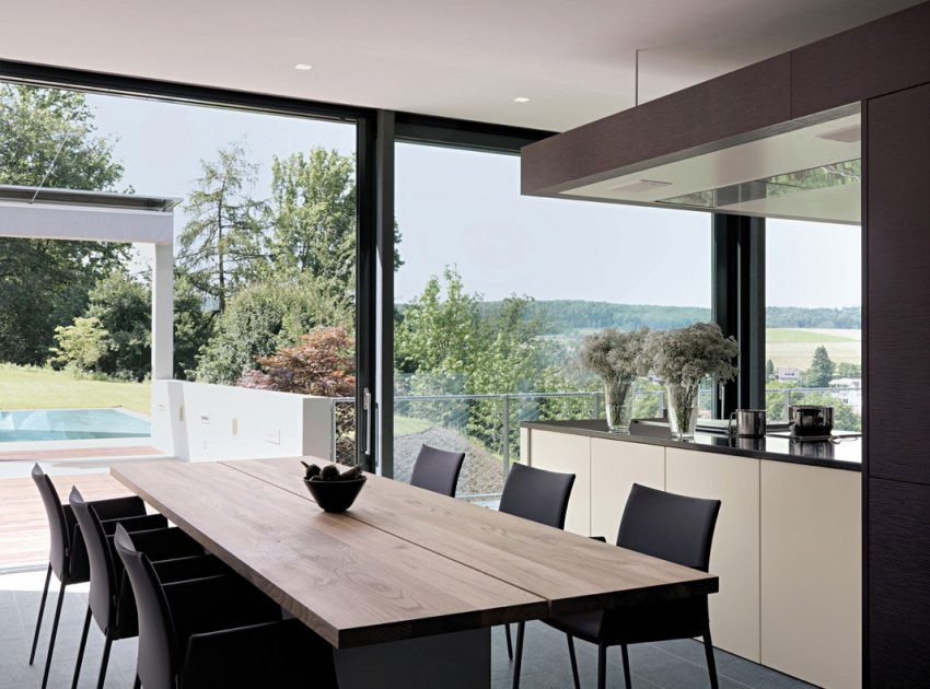 A Stylish Contemporary Home with Exquisite Landscaping in Waldenbuch, Germany by Von Bock Architekten (9)