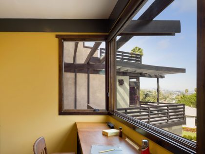 A Stylish Contemporary Home with Luminous Interiors in Los Angeles by Martin Fenlon Architecture (10)