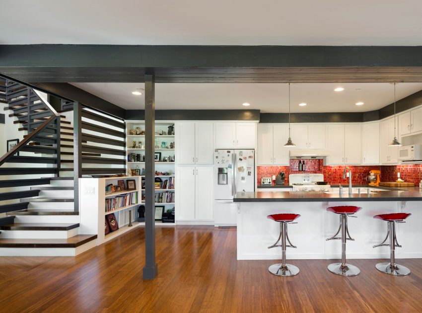 A Stylish Contemporary Home with Luminous Interiors in Los Angeles by Martin Fenlon Architecture (7)