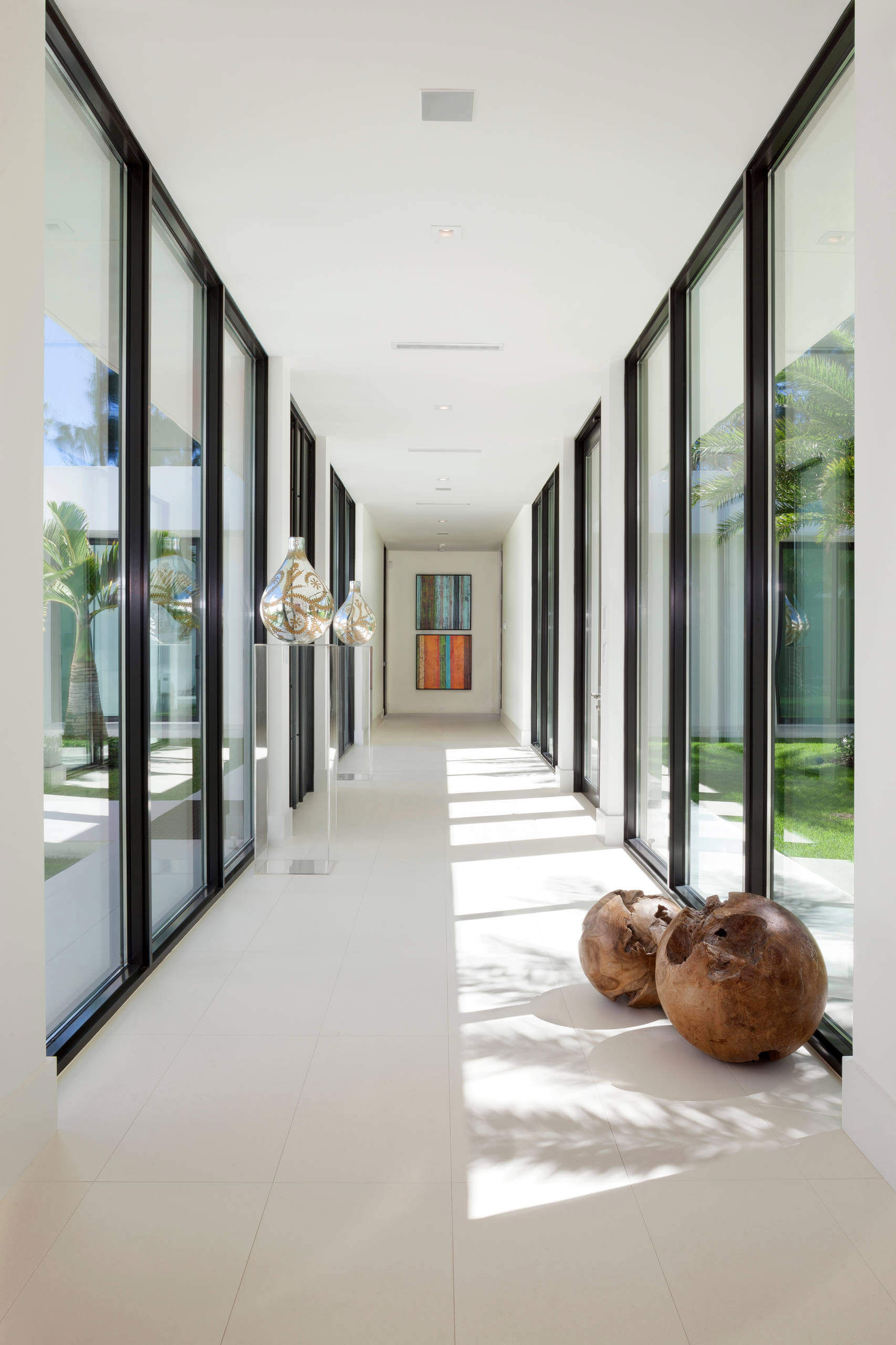 A Stylish Contemporary Home with Luxurious Interiors in Boca Raton by Marc-Michaels Interior Design (12)