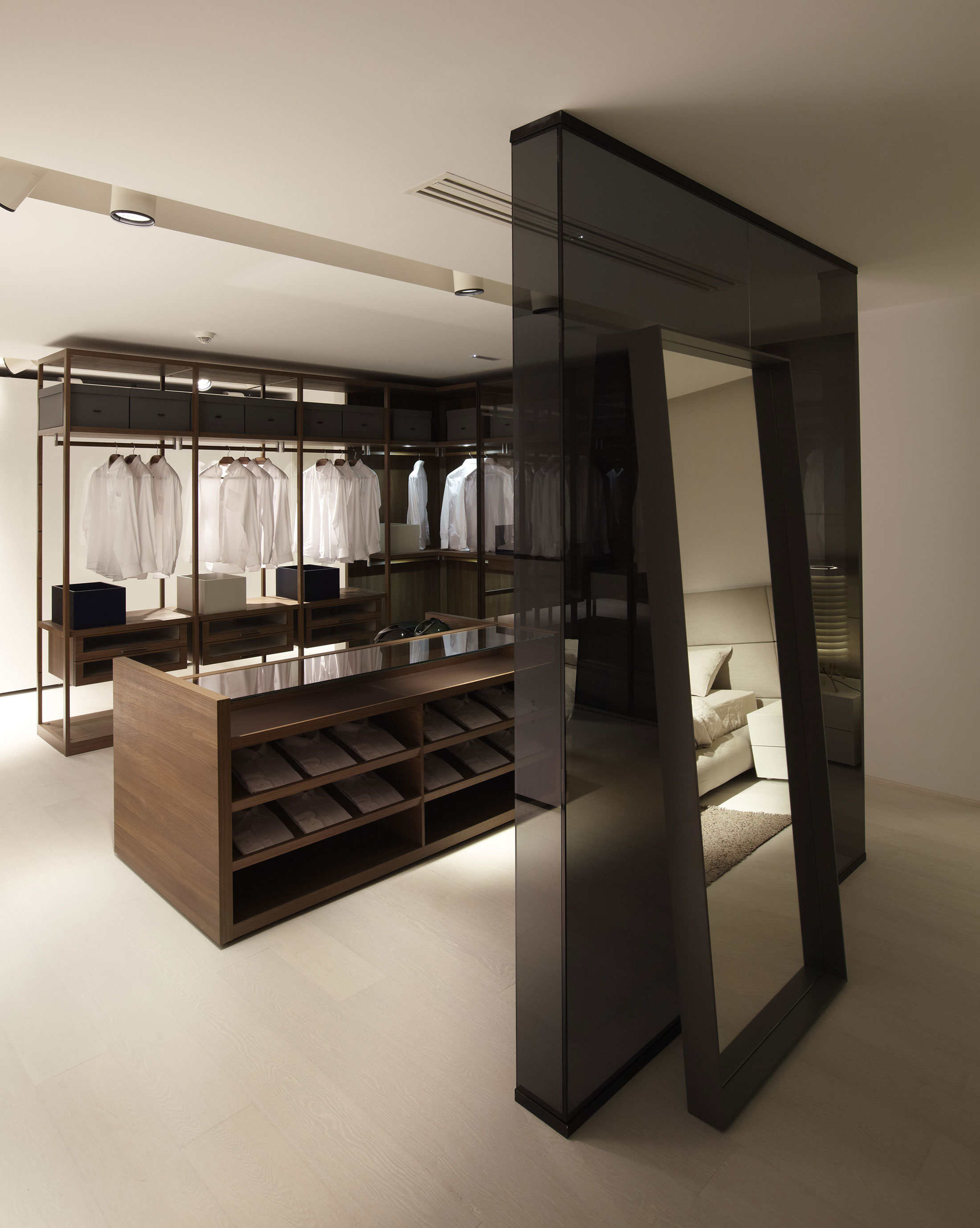 A Stylish Contemporary Loft with an Industrial Vibe in Paris, France by Bestetti Associati Studio (19)