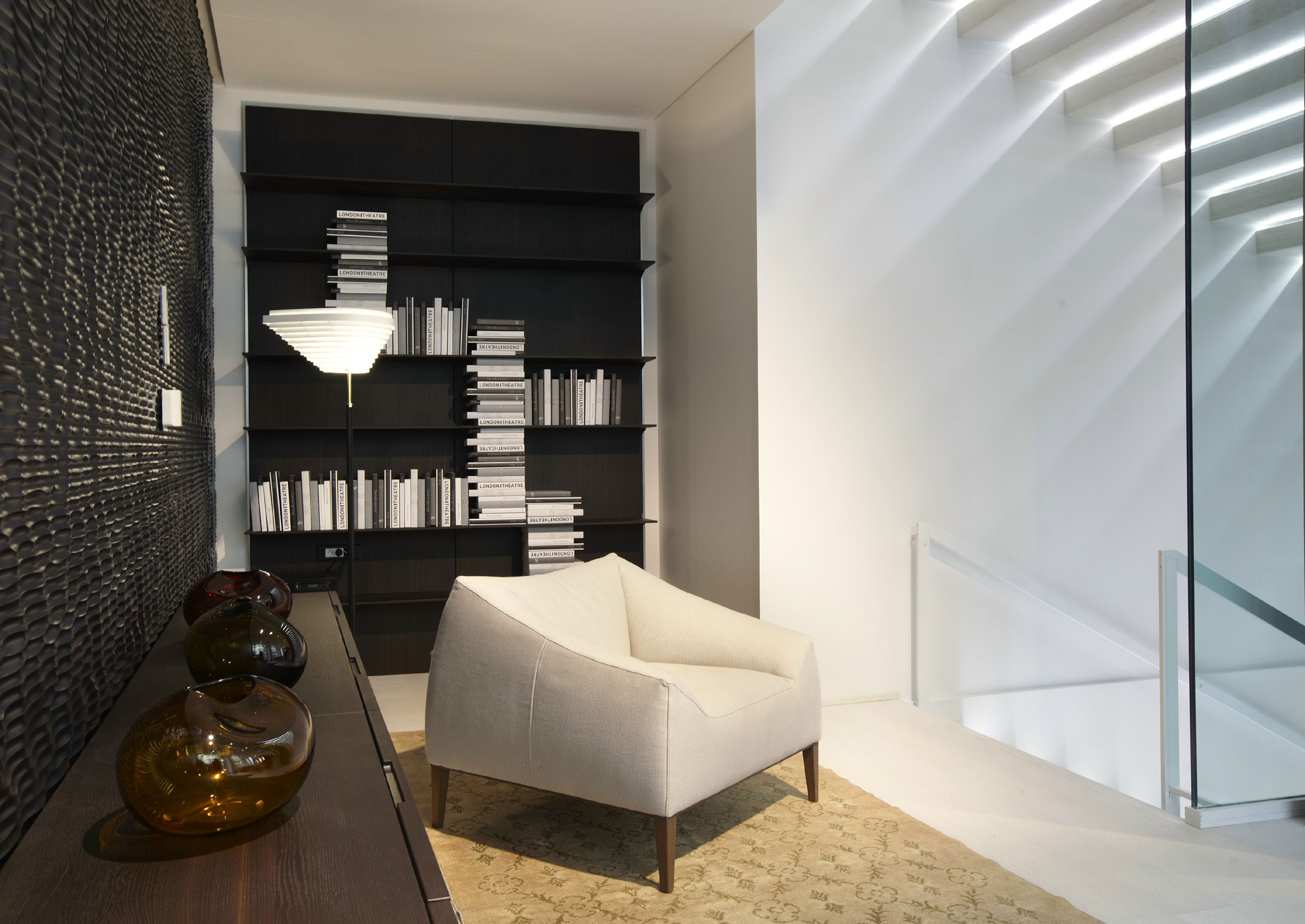 A Stylish Contemporary Loft with an Industrial Vibe in Paris, France by Bestetti Associati Studio (4)