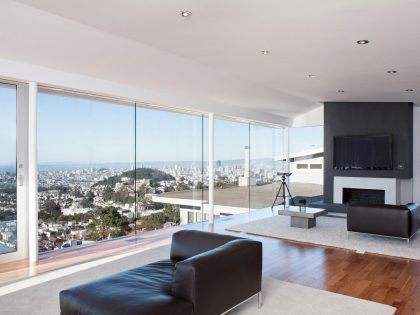 A Stylish Hillside Home Features Cantilevered Deck with Glass Floor in San Francisco