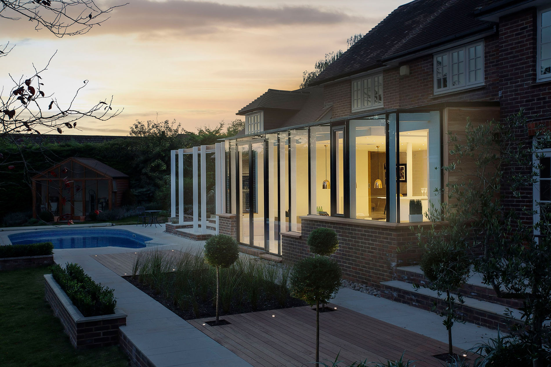 A Stylish Home Featuring a Warm and Elegant Color Palette in Winchester by OB Architecture (12)