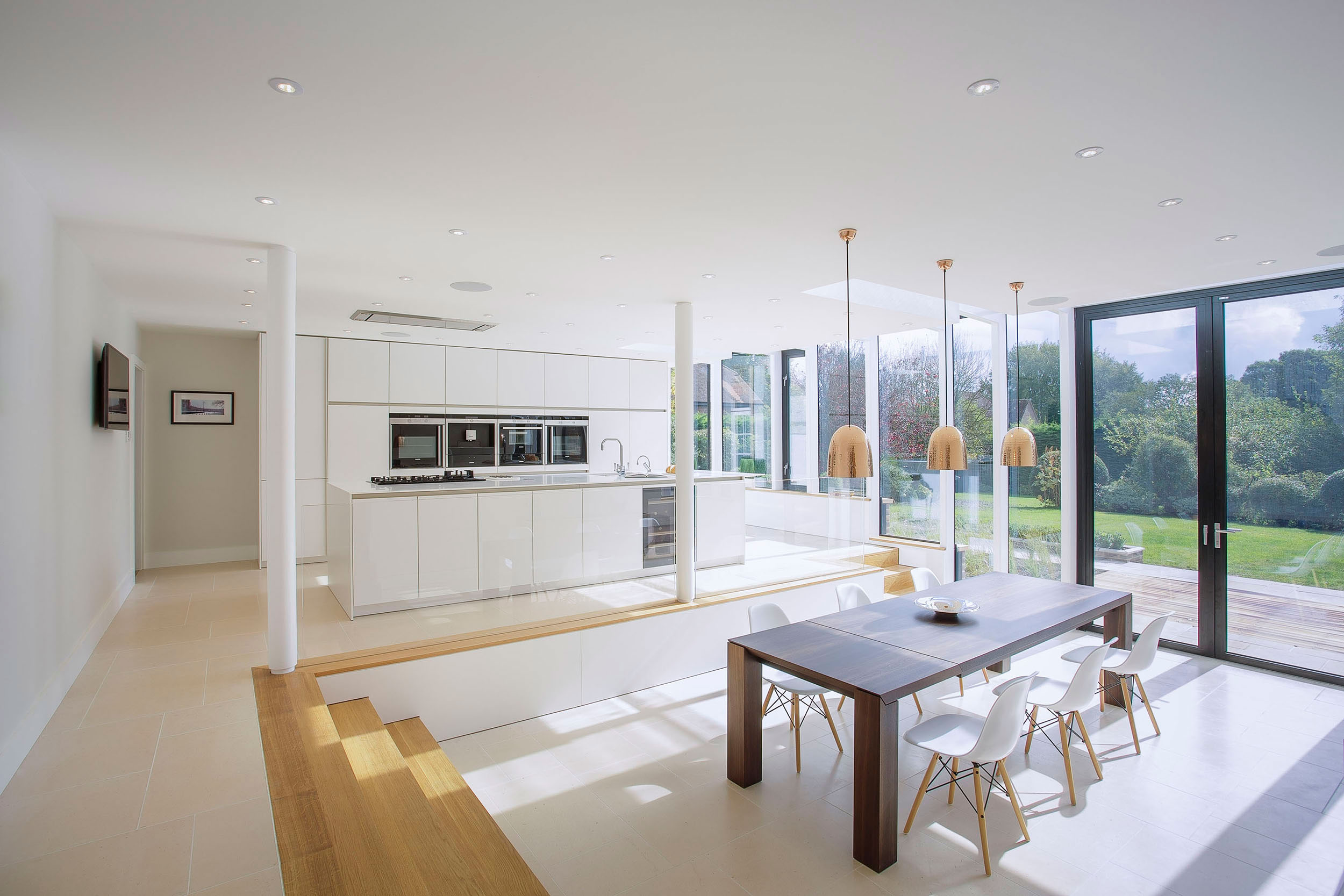 A Stylish Home Featuring a Warm and Elegant Color Palette in Winchester by OB Architecture (7)