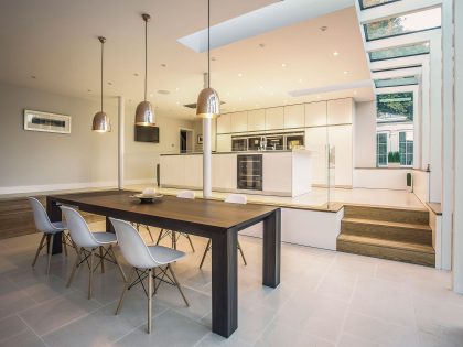 A Stylish Home Featuring a Warm and Elegant Color Palette in Winchester by OB Architecture (9)