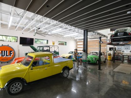 A Stylish Modern Home for a Car Collector in Austin, Texas by Matt Fajkus Architecture (10)