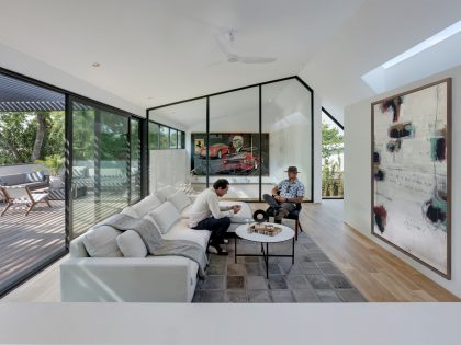 A Stylish Modern Home for a Car Collector in Austin, Texas by Matt Fajkus Architecture (14)