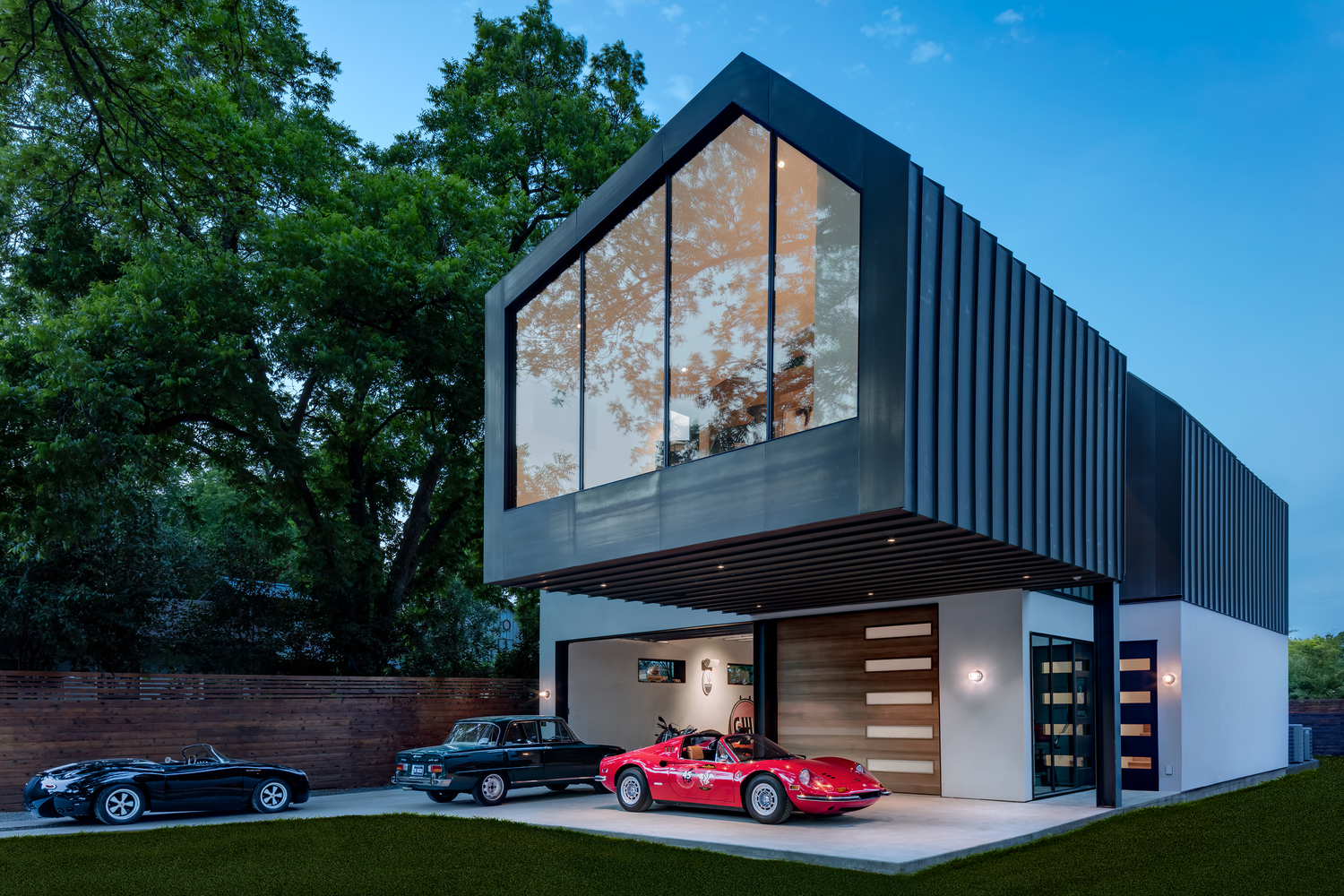 A Stylish Modern Home for a Car Collector in Austin, Texas by Matt Fajkus Architecture (2)