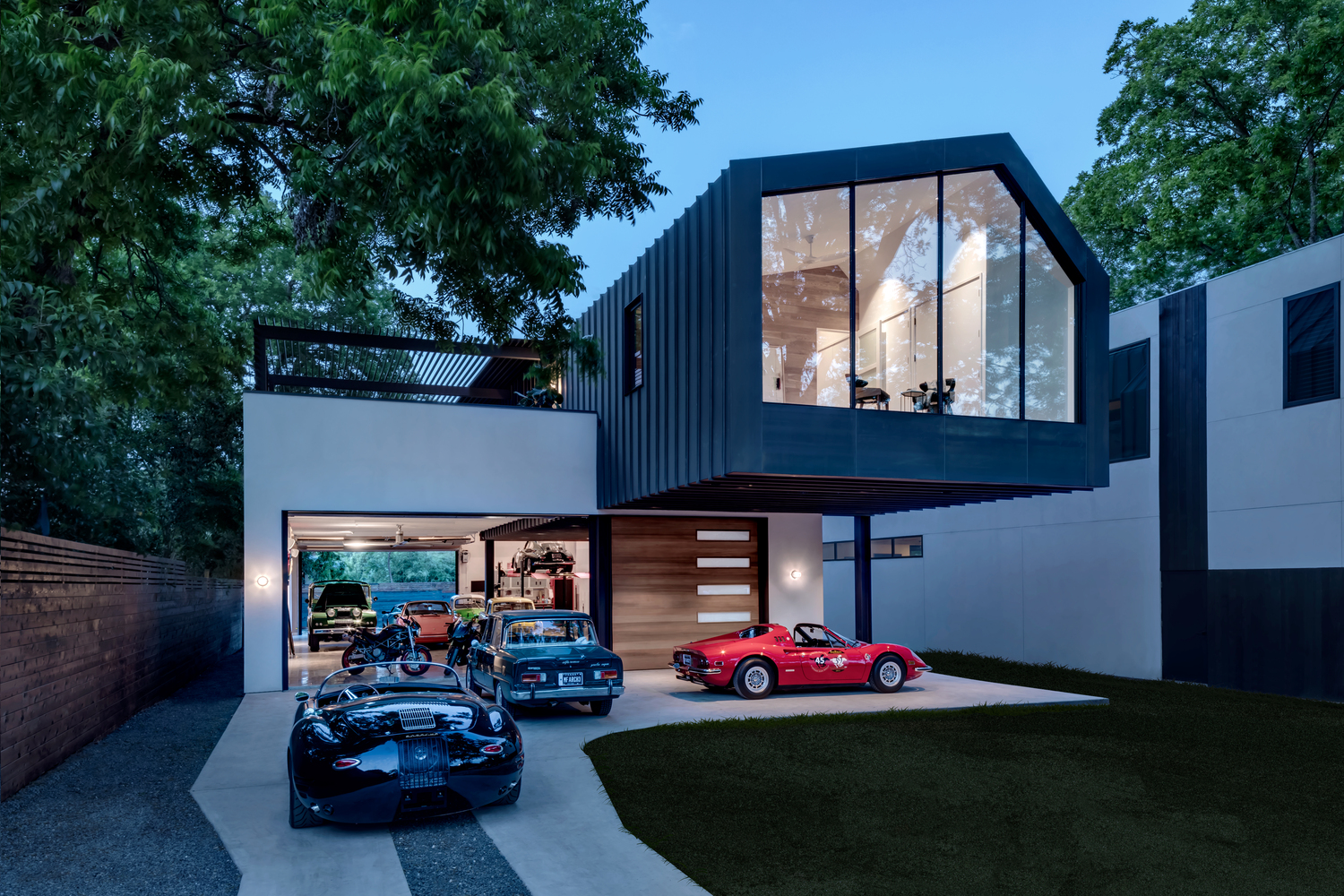 A Stylish Modern Home for a Car Collector in Austin, Texas by Matt Fajkus Architecture (3)