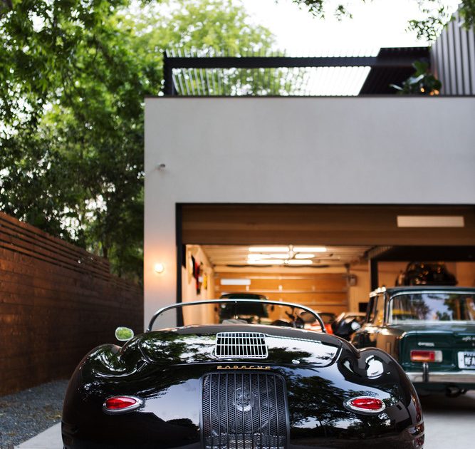 A Stylish Modern Home for a Car Collector in Austin, Texas by Matt Fajkus Architecture (7)