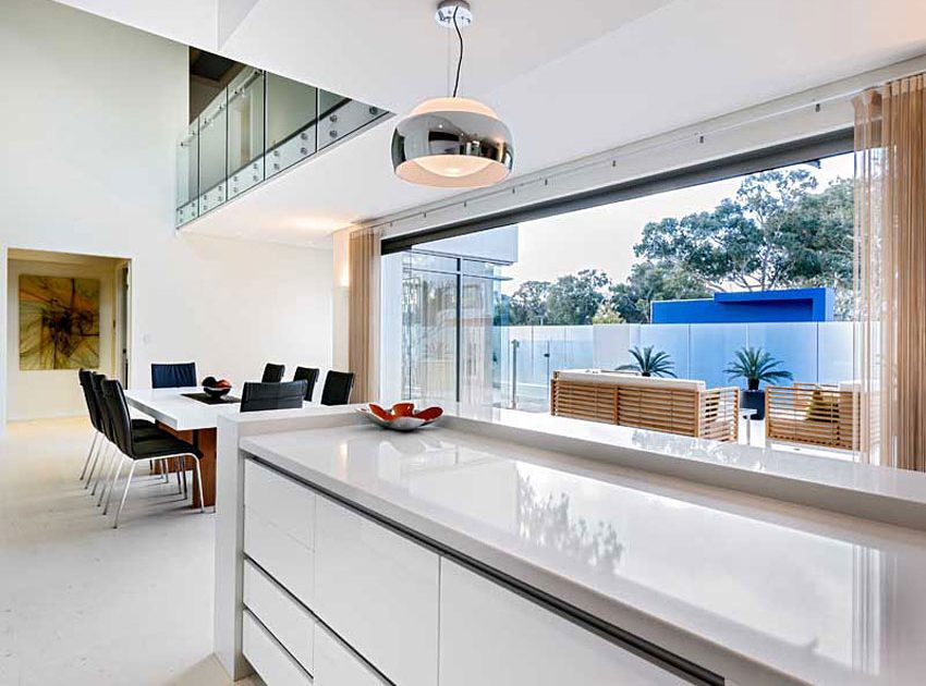 A Stylish Modern Home with Cheerful and Unique Interior Filled with Smart Color in Perth by Granwood by Zorzi (8)